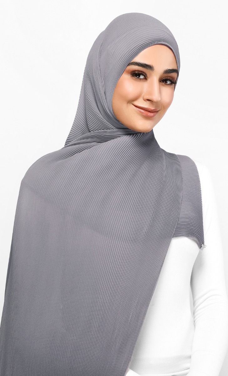 Pleats Scarf In Cloudy Fashionvalet