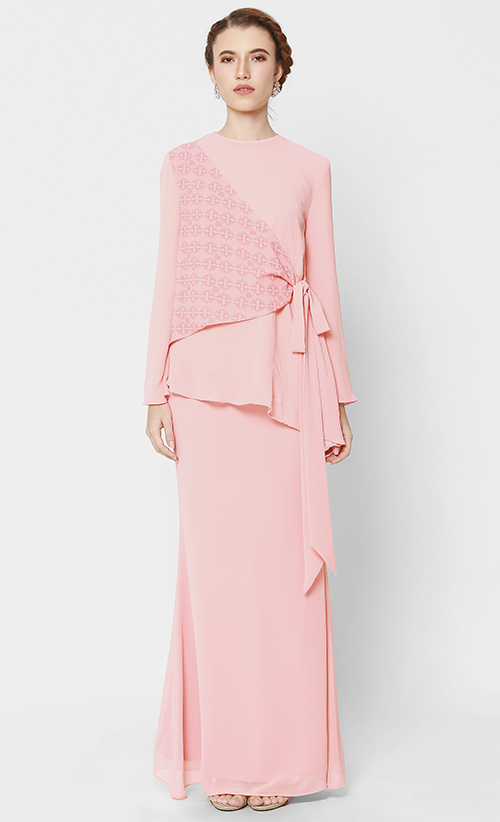 Sarra Pleated Kurung in Peach FashionValet